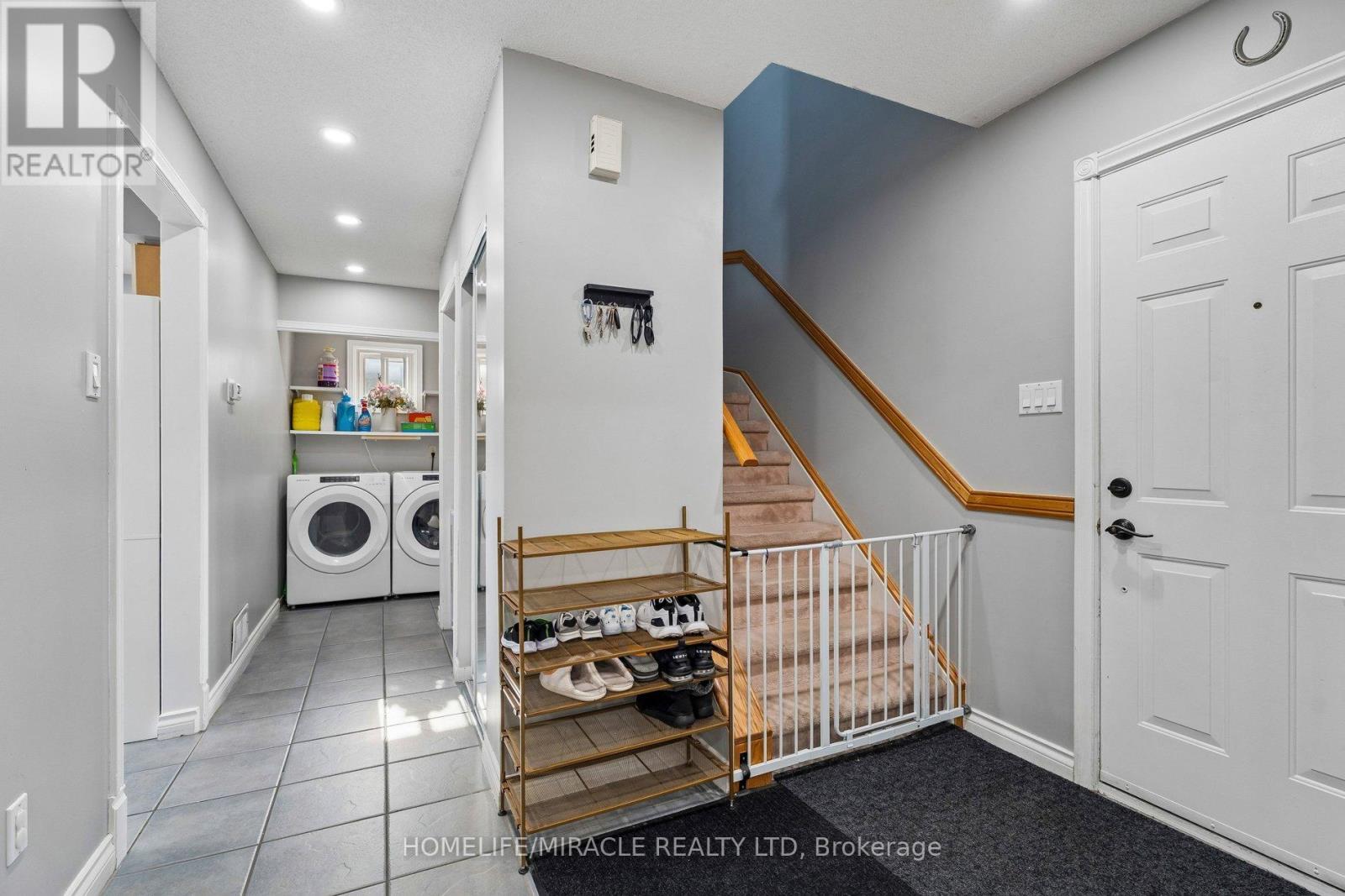 77 Livingstone Street W, Barrie (Sunnidale), Ontario  L4N 7J1 - Photo 5 - S13041700