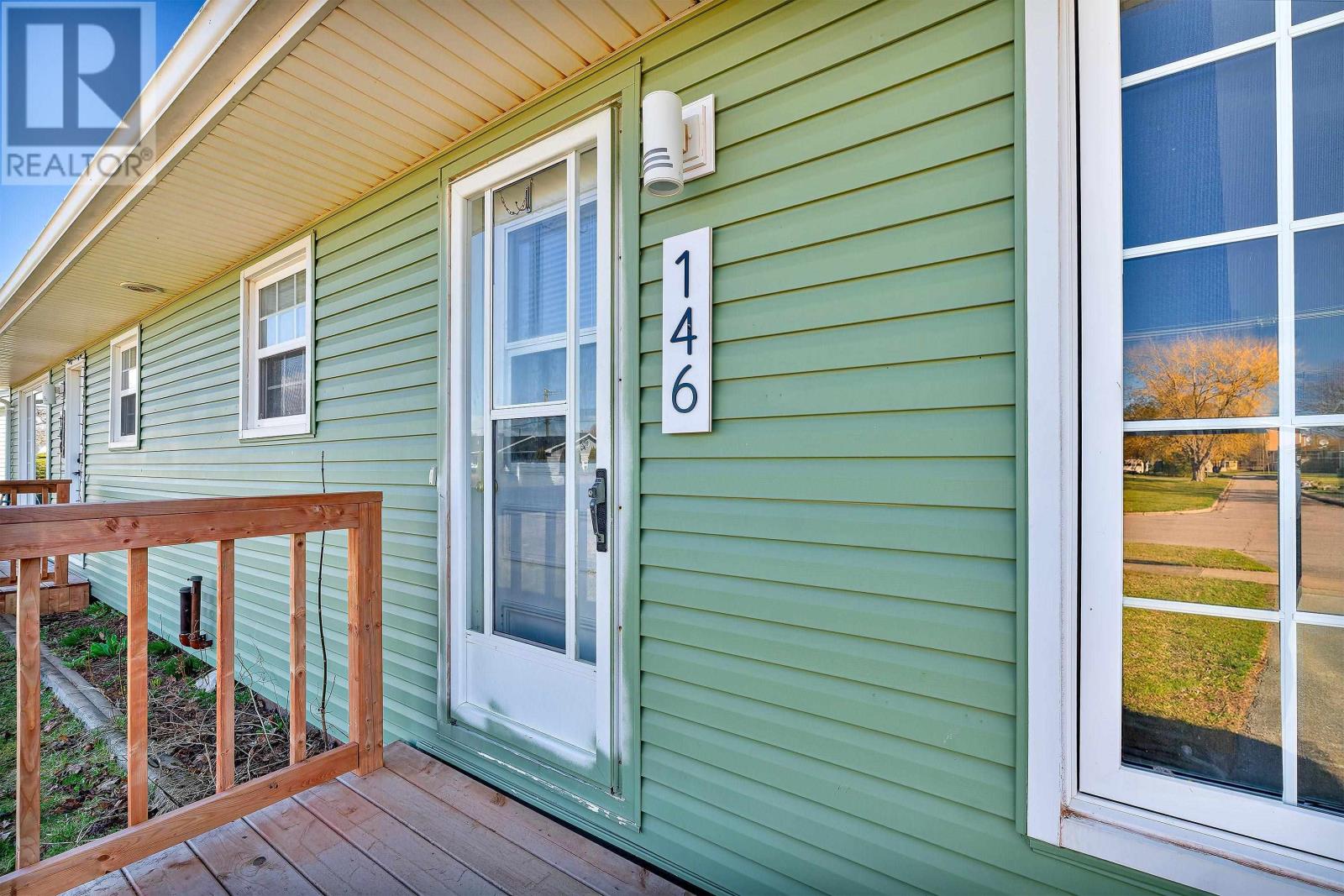 146 Lefurgey Avenue, Summerside, Prince Edward Island  C1N 2L8 - Photo 3 - 202608562