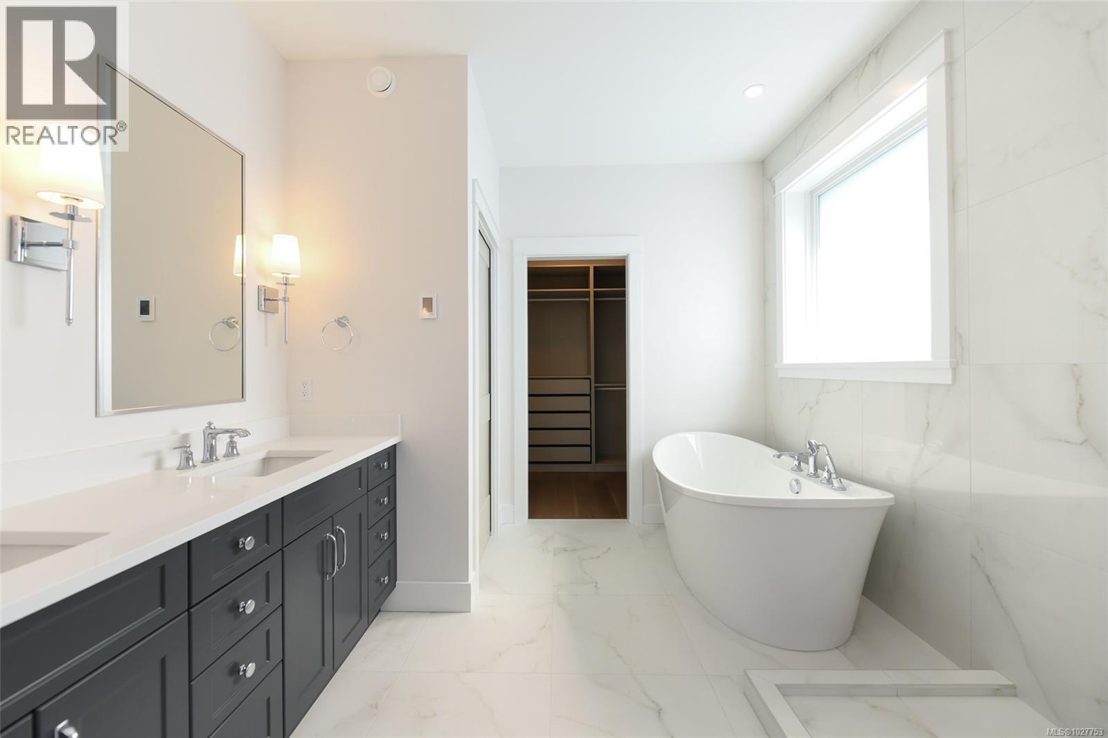 1202 Crown Isle Blvd, Courtenay, British Columbia  V9N 0B6 - Photo 30 - 1027753
