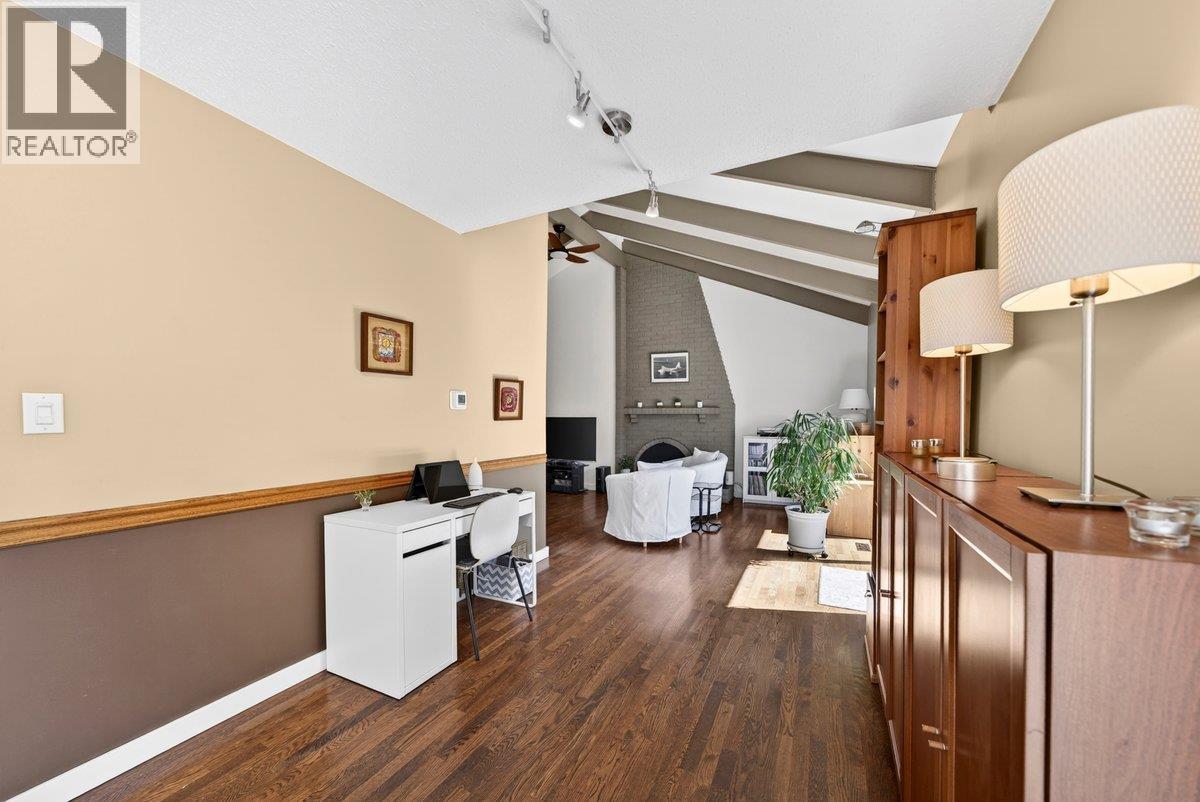 23419 Tamarack Lane, Maple Ridge, British Columbia  V2W 1A8 - Photo 10 - R3110272