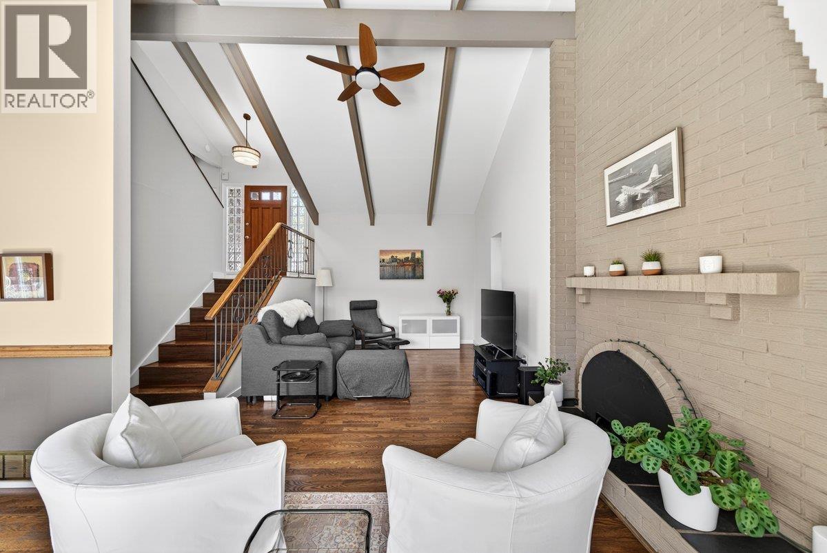 23419 Tamarack Lane, Maple Ridge, British Columbia  V2W 1A8 - Photo 8 - R3110272