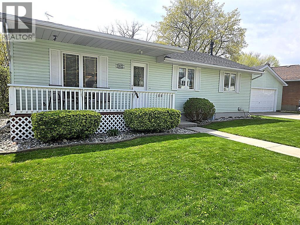 165 Talfourd Street, Sarnia, Ontario  N7T 1N6 - Photo 1 - 26009119