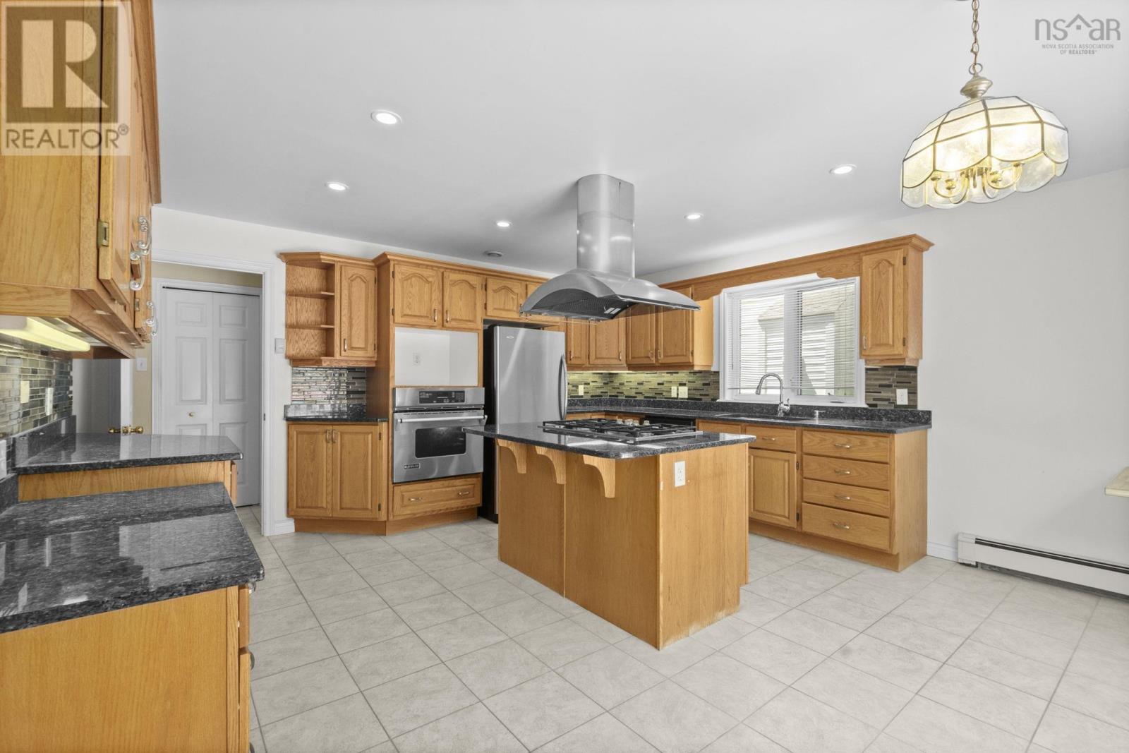 152 Roxbury Crescent, Halifax, Nova Scotia  B3M 4T1 - Photo 10 - 202608481