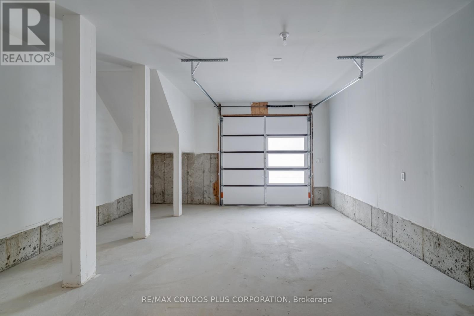 4 Wild Rose Gardens, Toronto, Ontario  M6L 0A5 - Photo 12 - W13041552