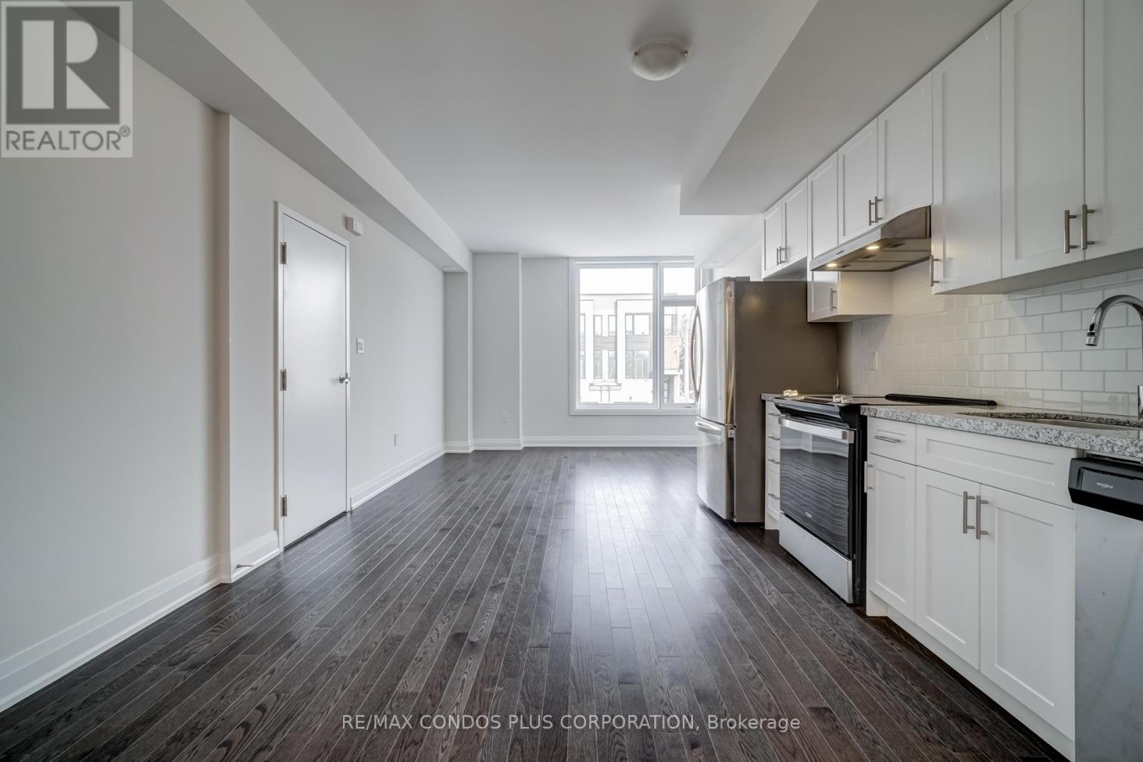 4 Wild Rose Gardens, Toronto, Ontario  M6L 0A5 - Photo 13 - W13041552