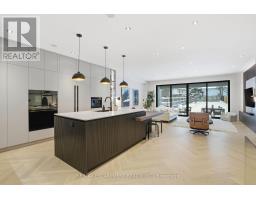 20B BROADVIEW AVENUE, Mississauga, Ontario