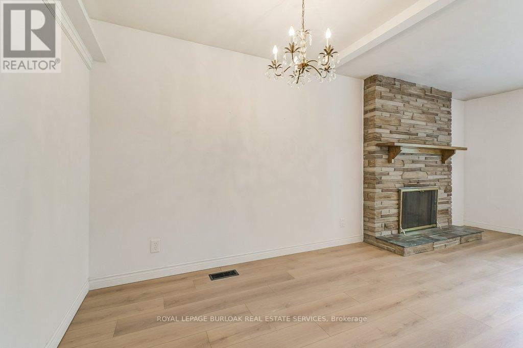 1334 Langdale Crescent, Oakville, Ontario  L6H 2K8 - Photo 10 - W13041680