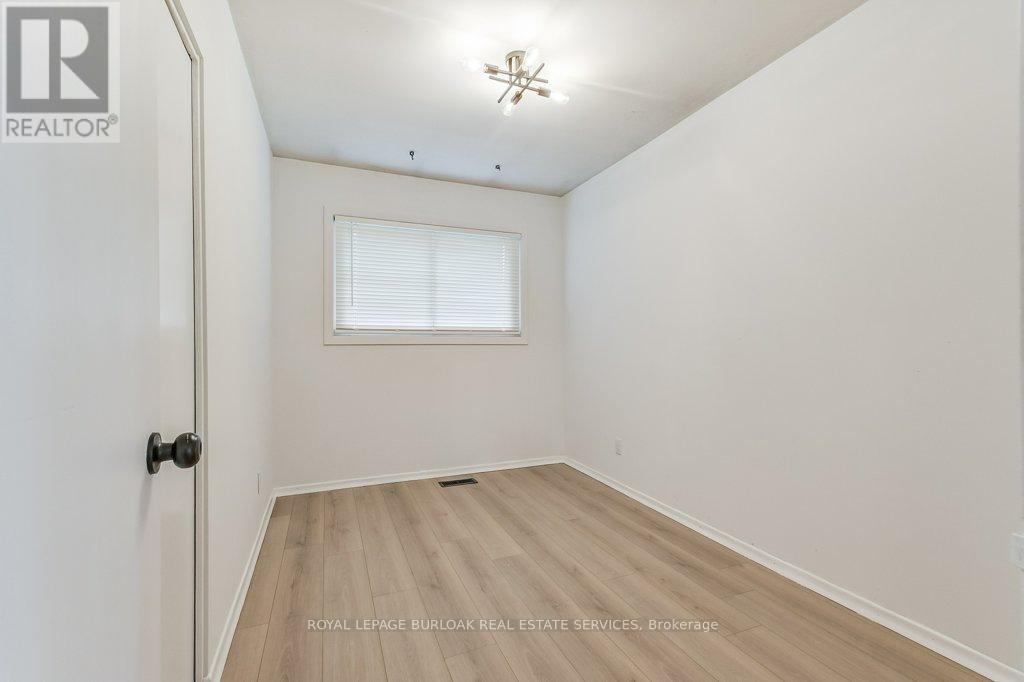 1334 Langdale Crescent, Oakville, Ontario  L6H 2K8 - Photo 14 - W13041680