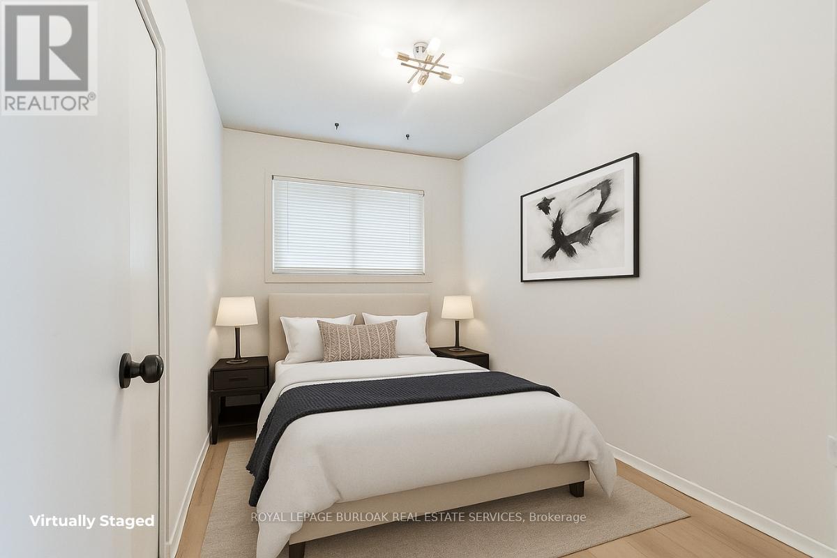 1334 Langdale Crescent, Oakville, Ontario  L6H 2K8 - Photo 15 - W13041680