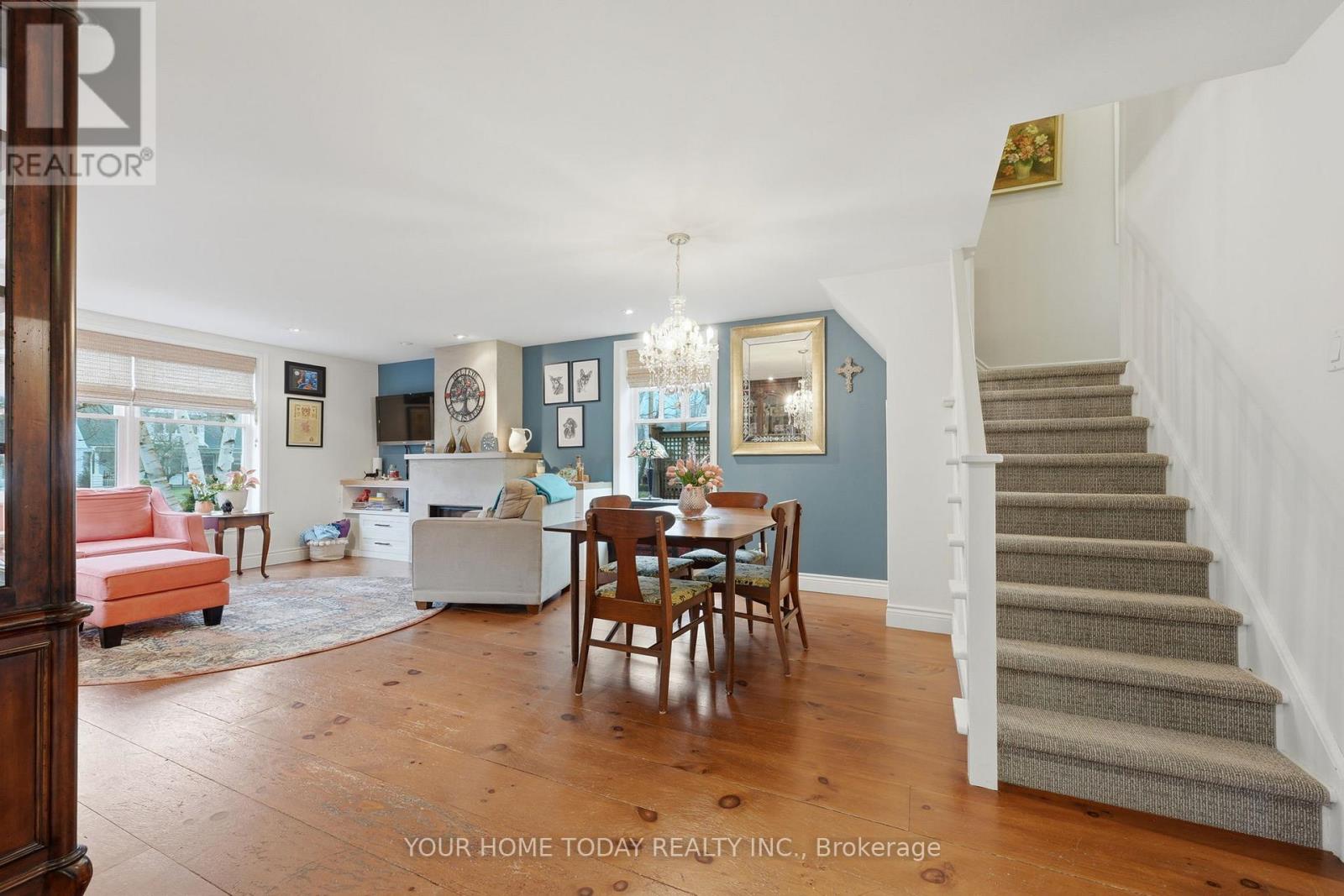 36 Queen Street, Halton Hills, Ontario  L7G 2E6 - Photo 6 - W13041692