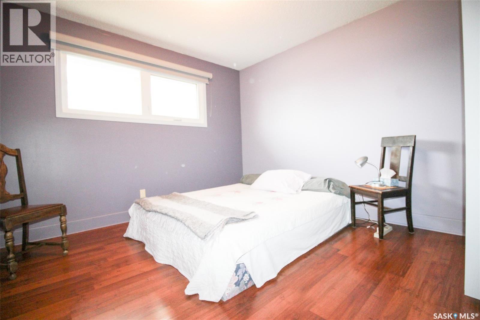 128 1st Street E, Frontier, Saskatchewan  S0N 0W0 - Photo 15 - SK033854