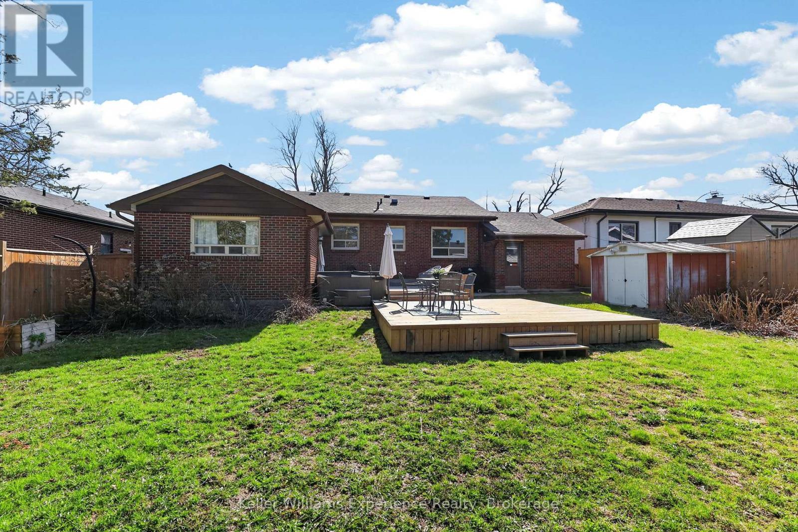 106 Nelson Street, Barrie, Ontario  L4M 4K7 - Photo 40 - S12976056