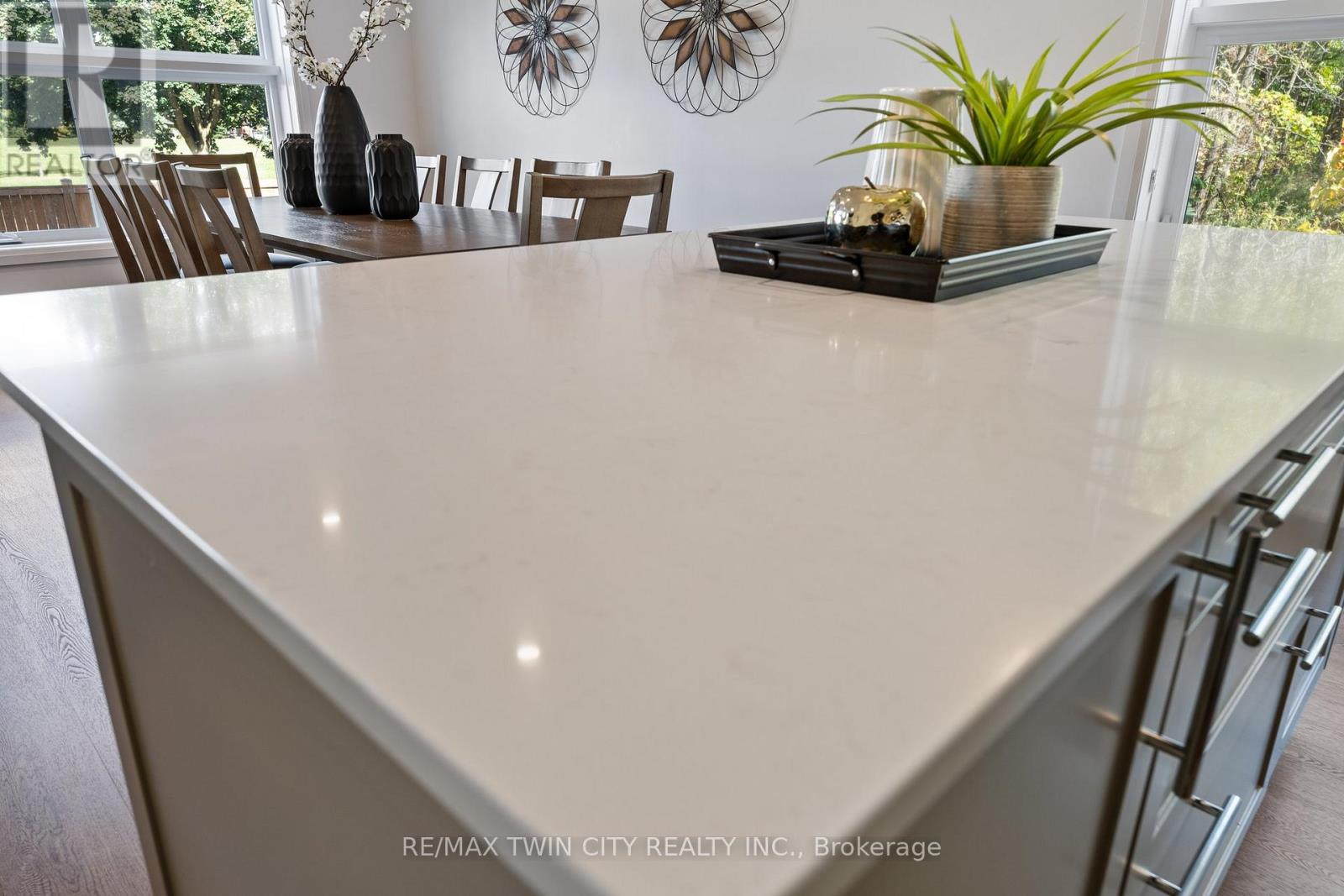 209 - 88 Gibson Street, North Dumfries, Ontario  N0B 1E0 - Photo 12 - X13041578