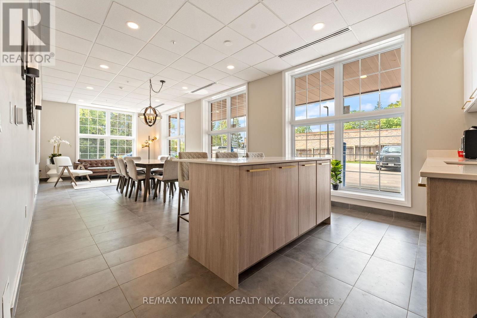 209 - 88 Gibson Street, North Dumfries, Ontario  N0B 1E0 - Photo 25 - X13041578