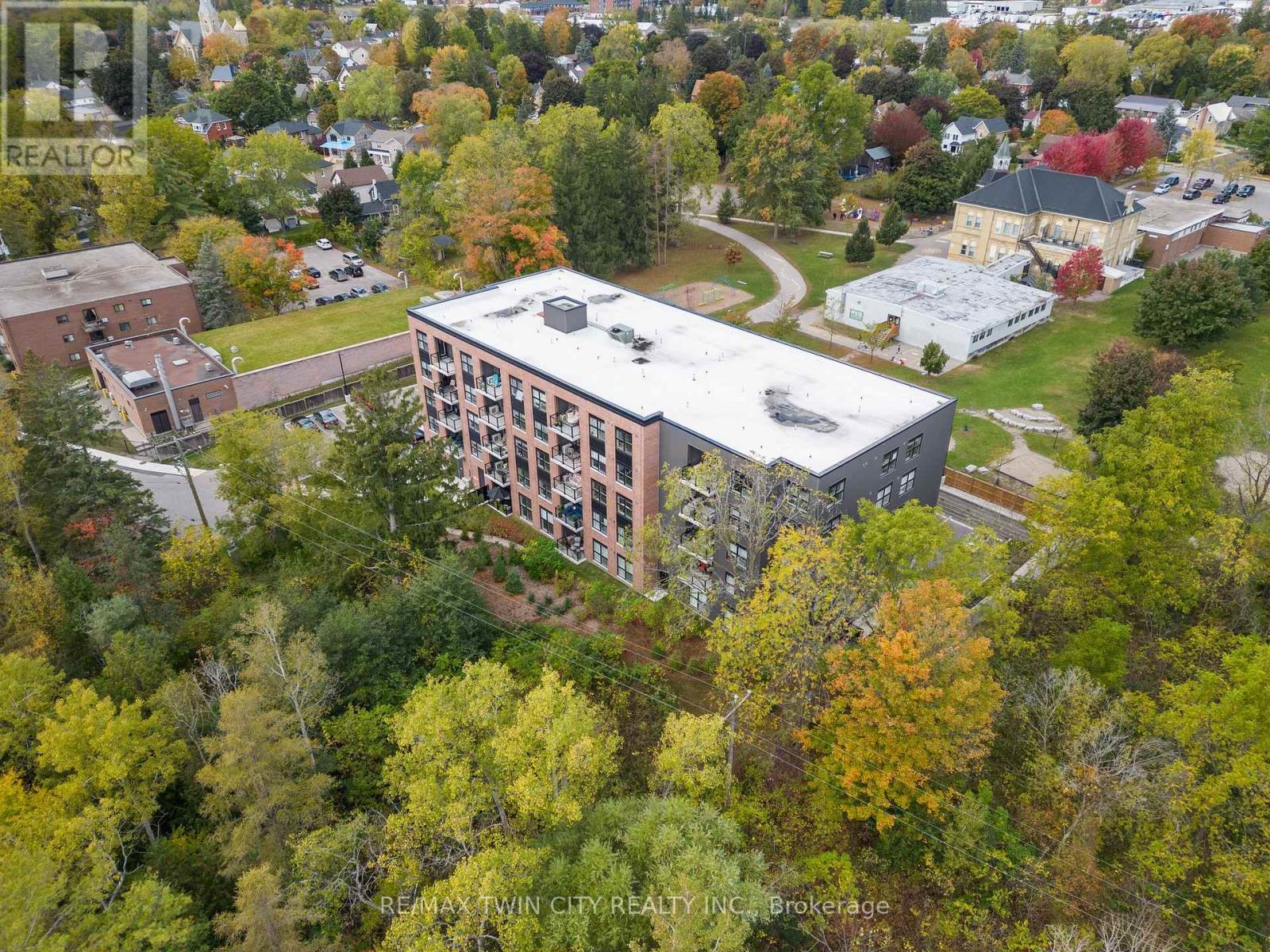 209 - 88 Gibson Street, North Dumfries, Ontario  N0B 1E0 - Photo 35 - X13041578