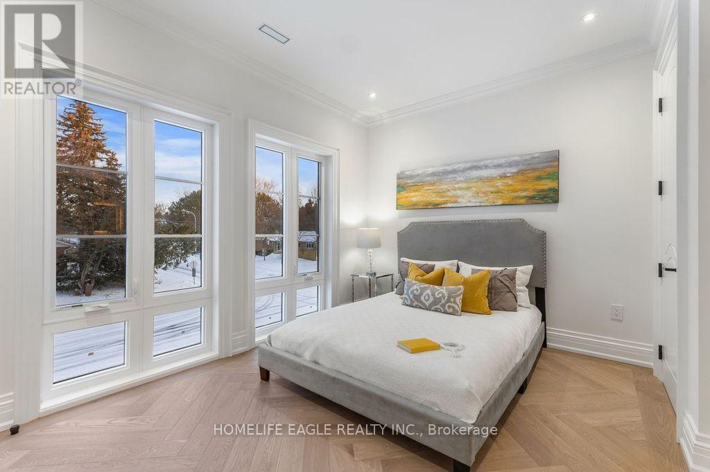 52 Child Drive, Aurora, Ontario  L4G 1Y5 - Photo 27 - N12991166