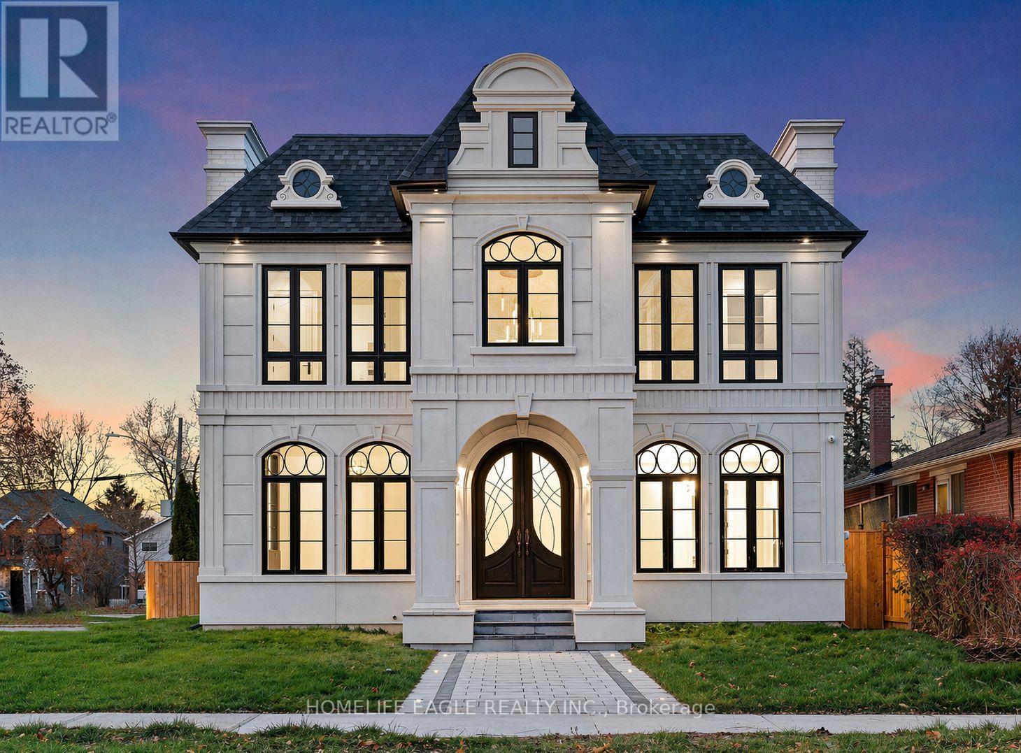 52 Child Drive, Aurora, Ontario  L4G 1Y5 - Photo 2 - N12991166