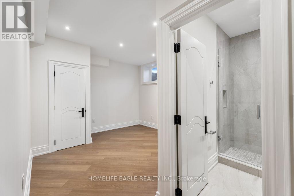 52 Child Drive, Aurora, Ontario  L4G 1Y5 - Photo 40 - N12991166