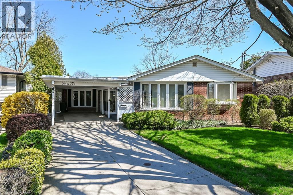 42 HOLBROOK Road, hamilton, Ontario