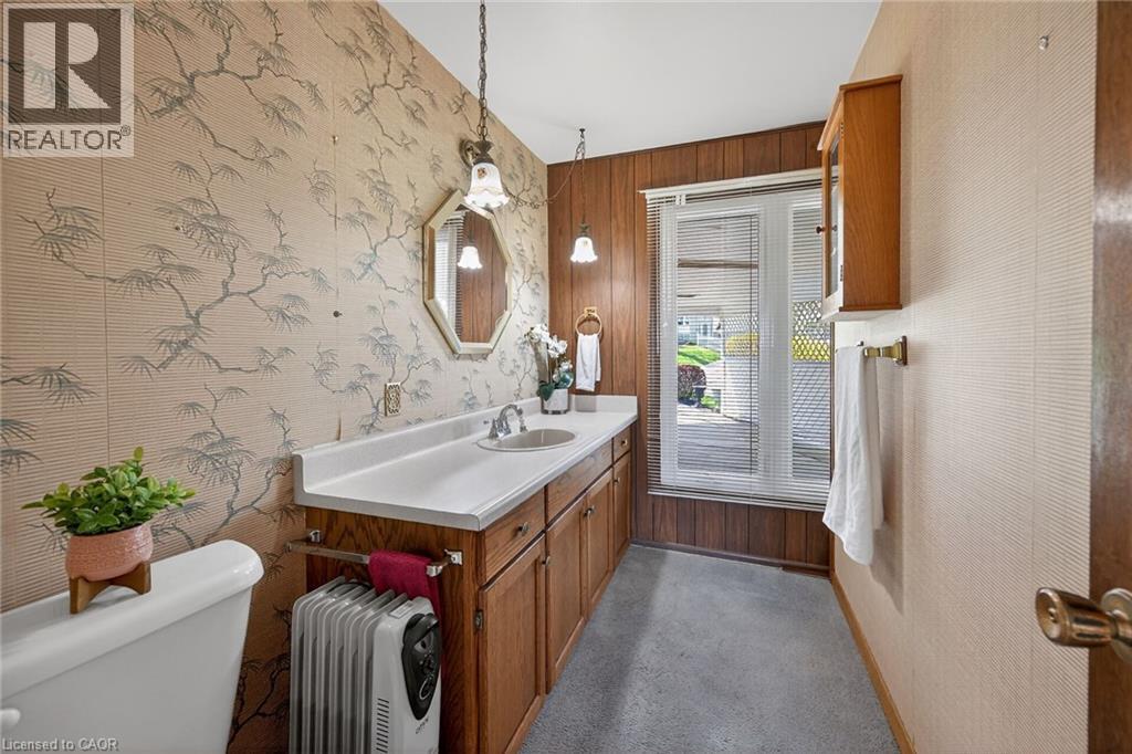 42 Holbrook Road, Hamilton, Ontario  L9C 2H2 - Photo 20 - 40823732