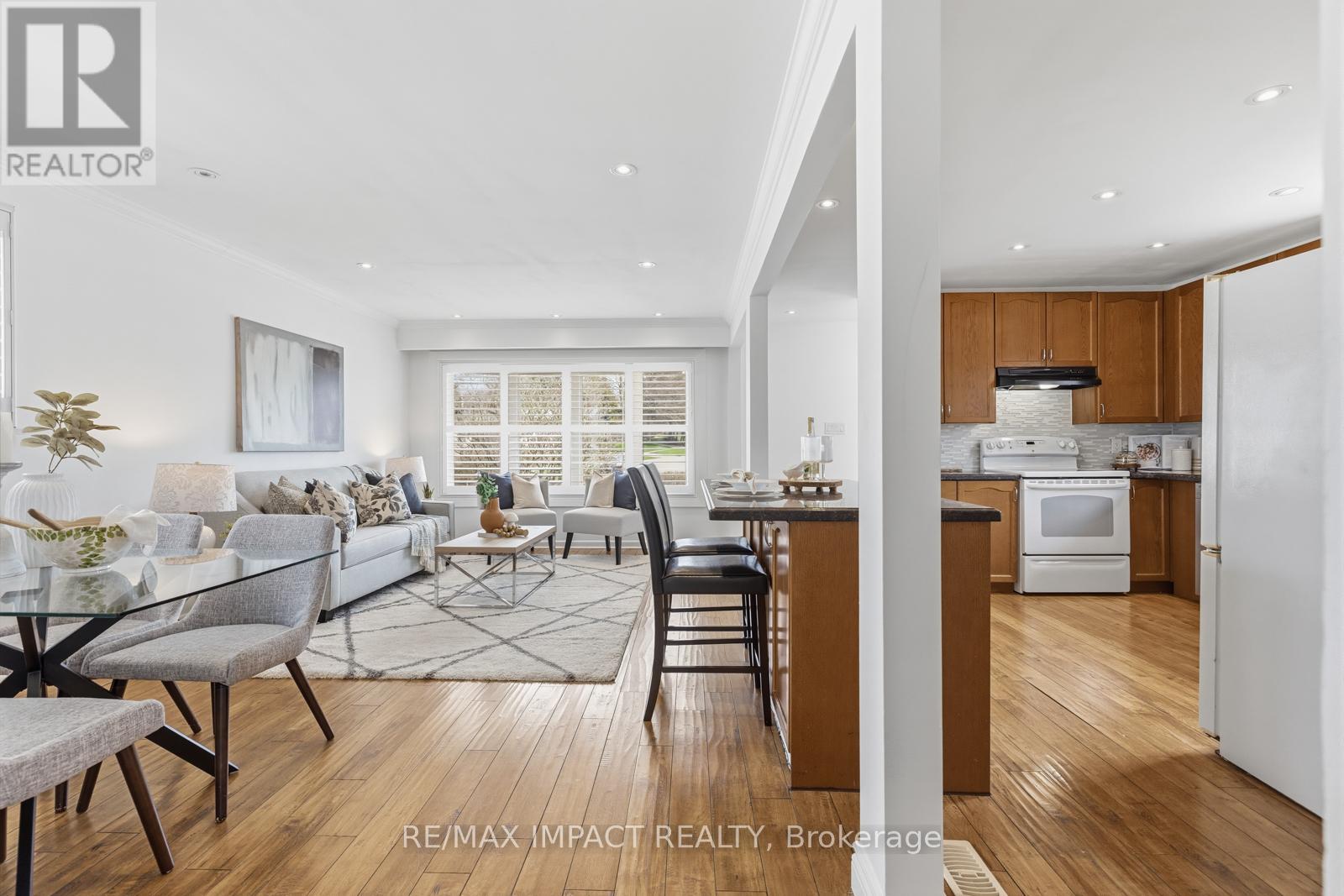 918 Mccullough Drive, Whitby, Ontario  L1N 1C6 - Photo 13 - E13041722