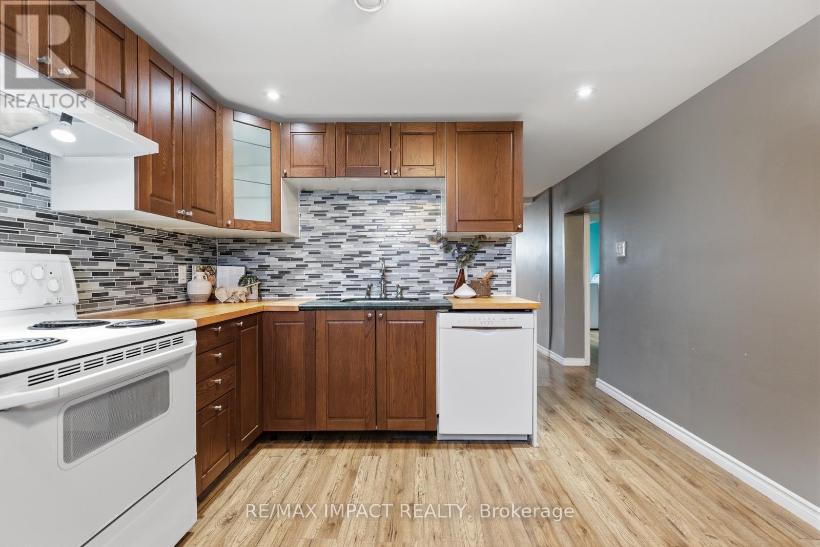 918 Mccullough Drive, Whitby, Ontario  L1N 1C6 - Photo 27 - E13041722