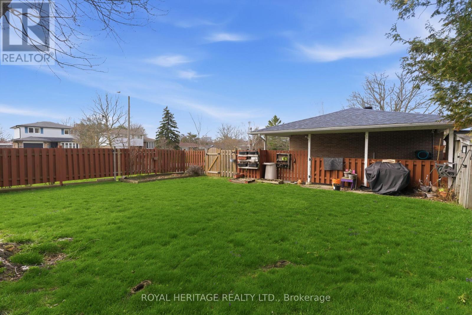 72 Clover Ridge Drive E, Ajax, Ontario  L1S 1G7 - Photo 39 - E13041820