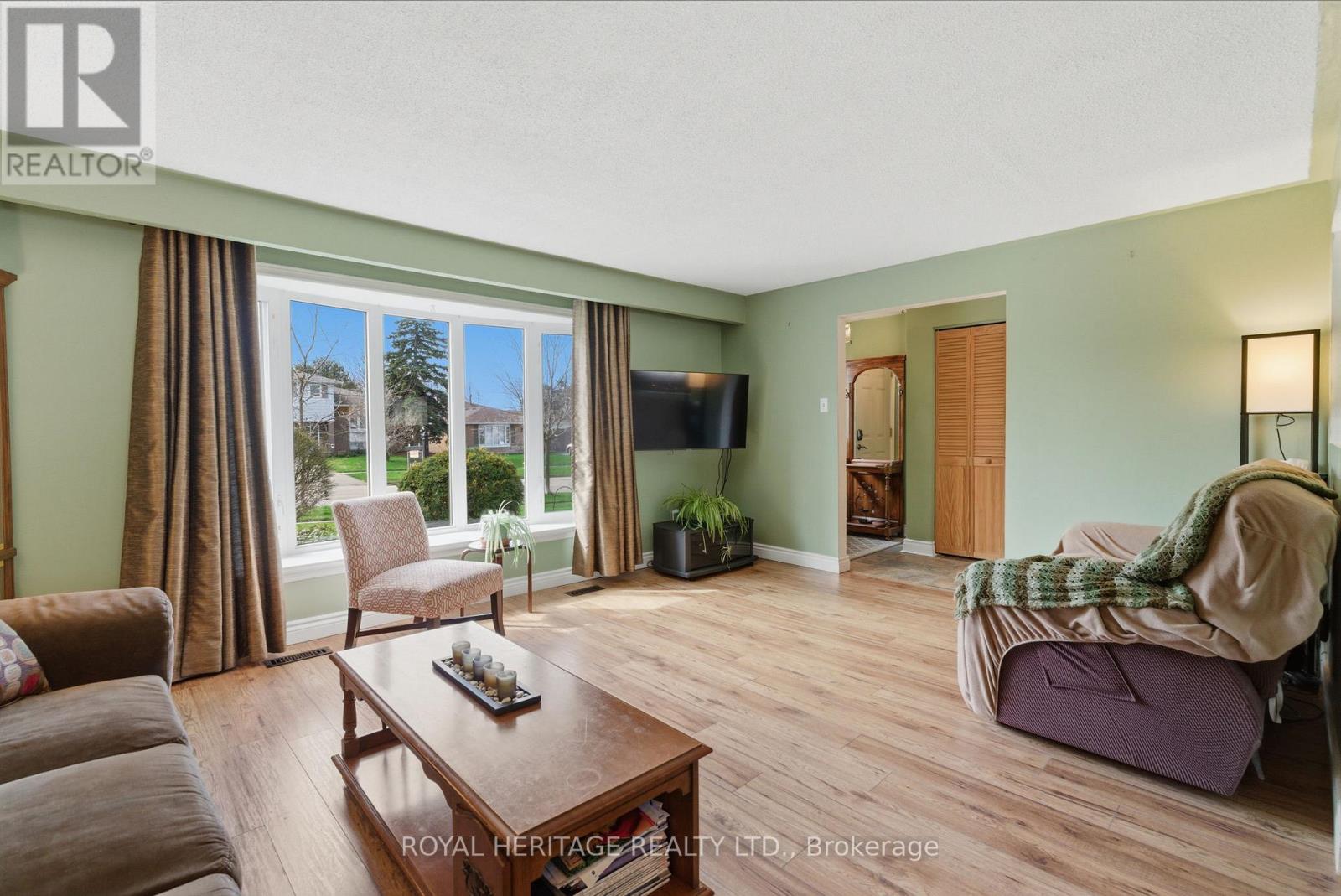 72 Clover Ridge Drive E, Ajax, Ontario  L1S 1G7 - Photo 9 - E13041820