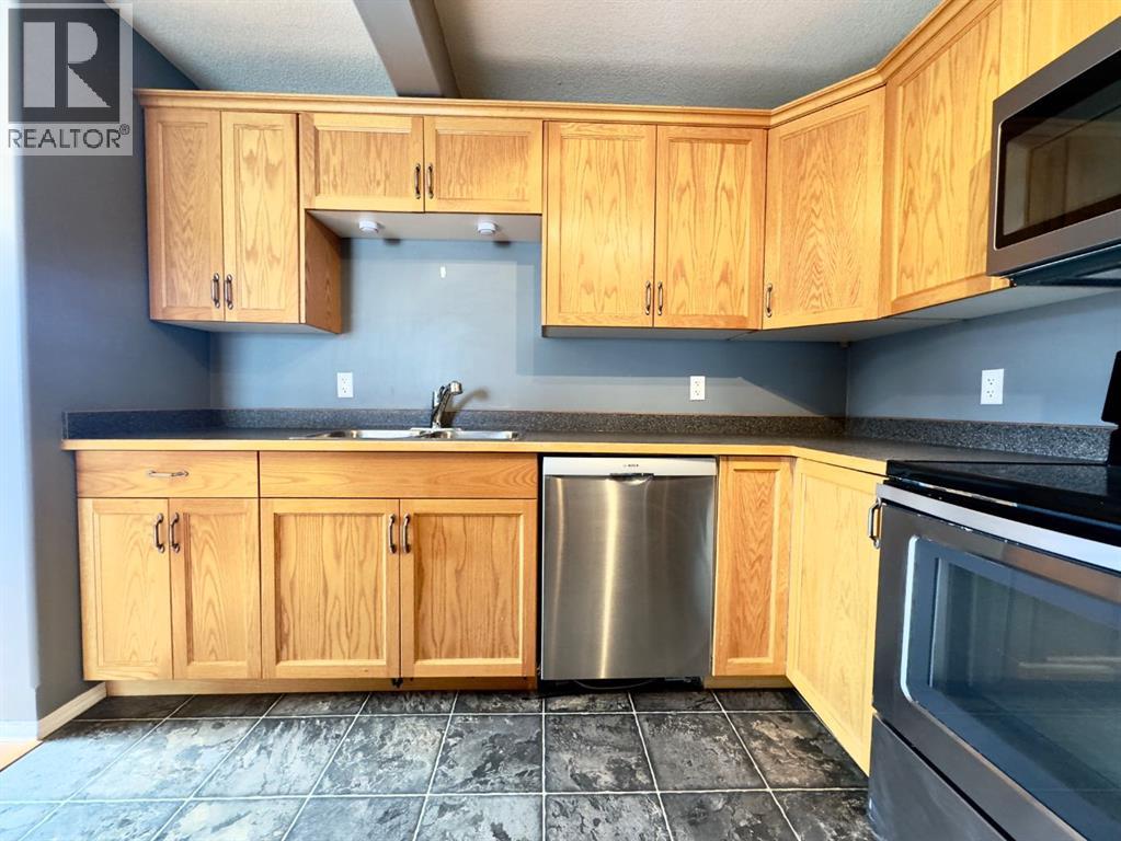 102, 501 3, Fox Creek, Alberta  T0H 1P0 - Photo 4 - A2302107