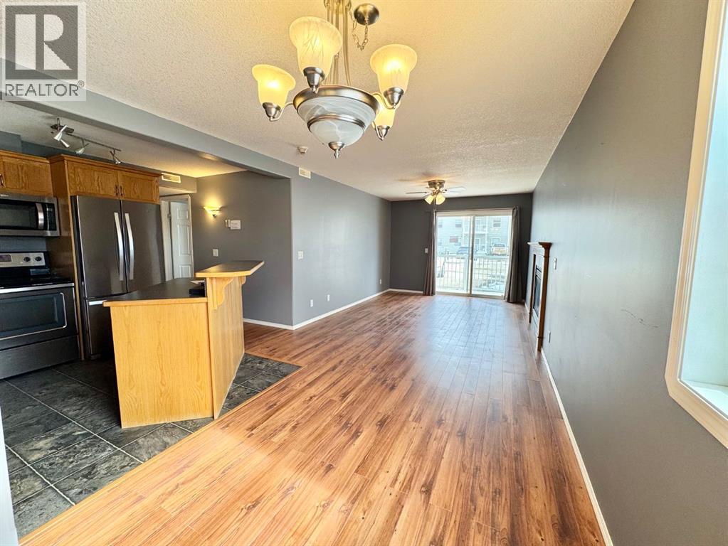 102, 501 3, Fox Creek, Alberta  T0H 1P0 - Photo 2 - A2302107