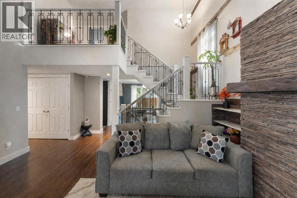 80 Taylor Way SE, Airdrie, Alberta  T4A 1T2 - Photo 4 - A2296550