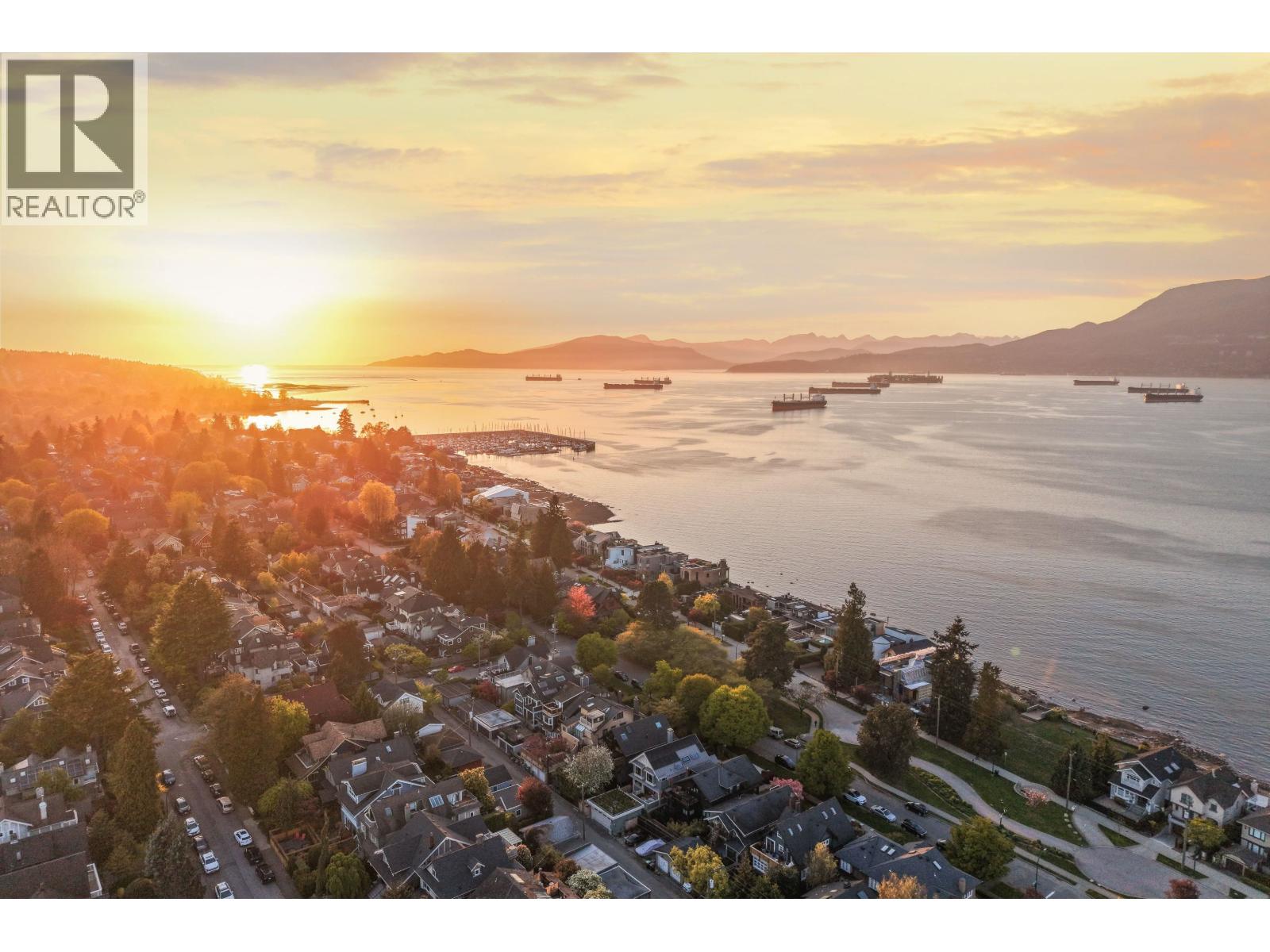 3174 W 3rd Avenue, Vancouver, British Columbia  V6K 1N3 - Photo 31 - R3115031