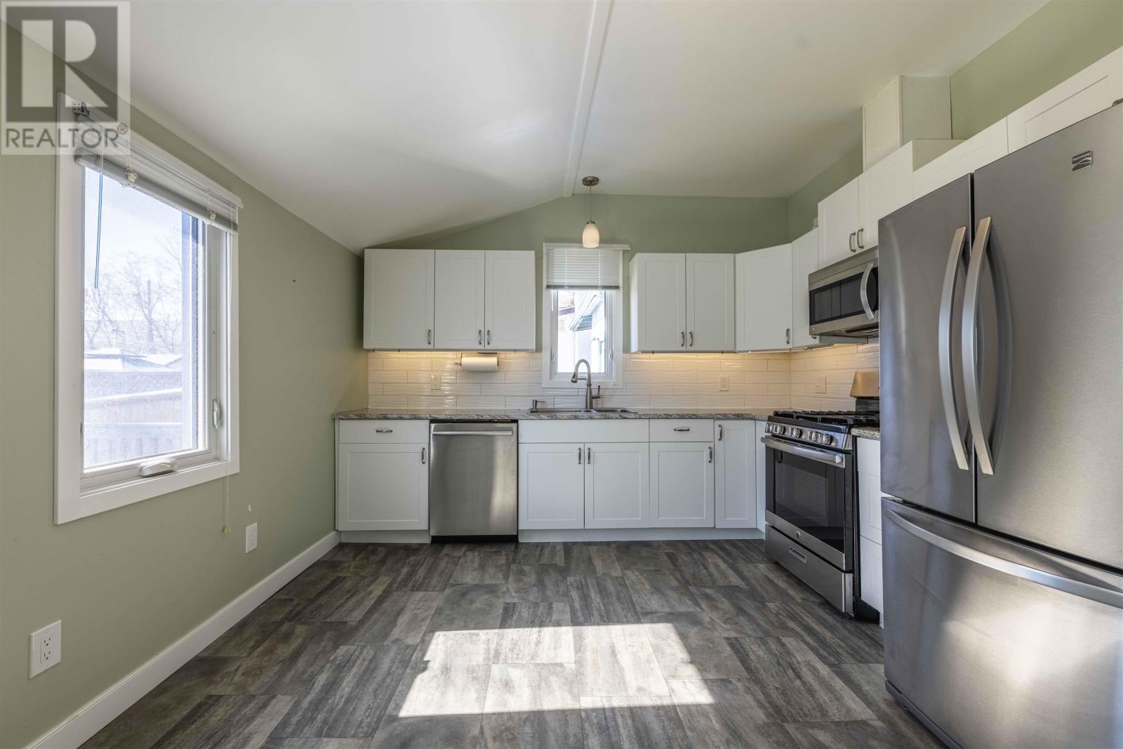 151 Secord St, Thunder Bay, Ontario  P7B 3E3 - Photo 25 - TB2600767