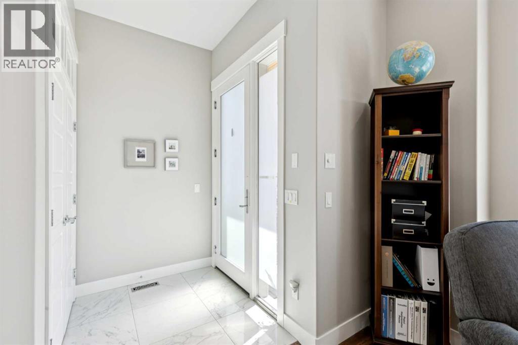 646 24 Avenue NW, Calgary, Alberta  T2M 1X5 - Photo 3 - A2304627