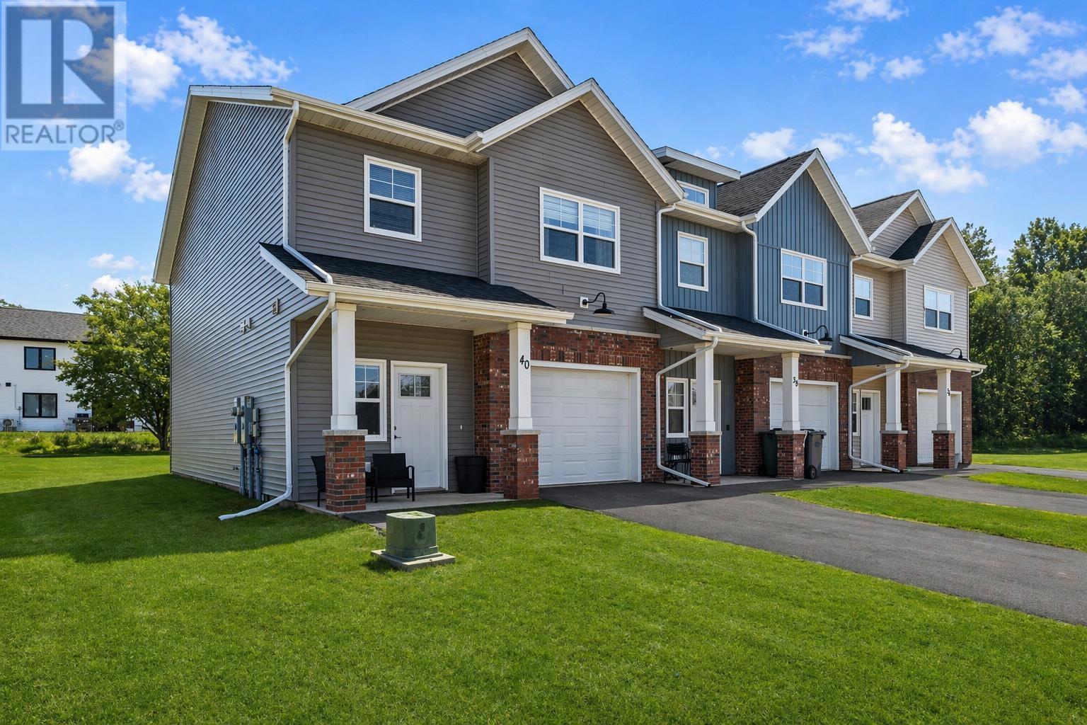 40 Woodhouse Court, Stratford, Prince Edward Island  C1B 4L2 - Photo 2 - 202606456