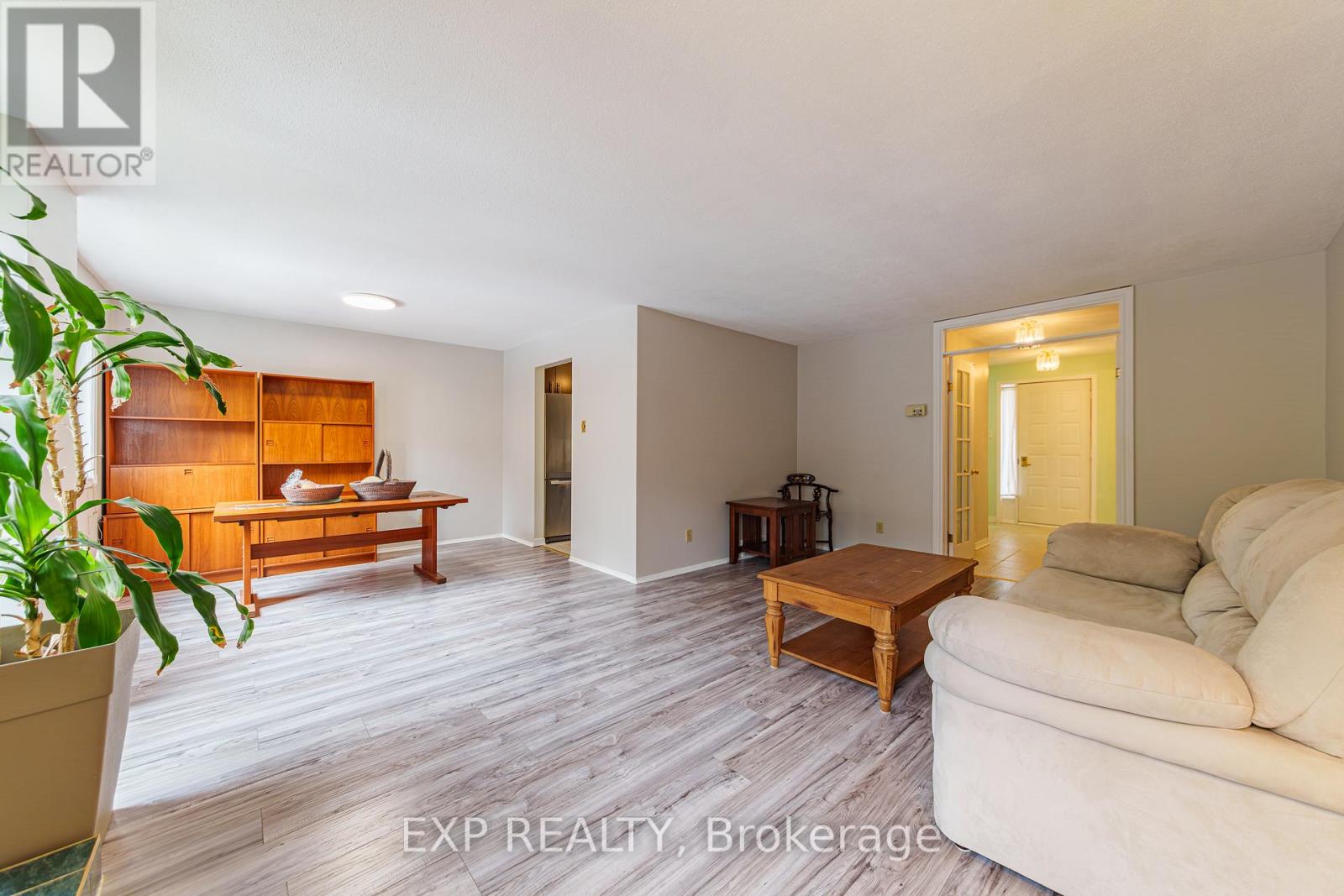 31 Coolspring Crescent, Ottawa, Ontario  K2E 7M9 - Photo 8 - X13041772