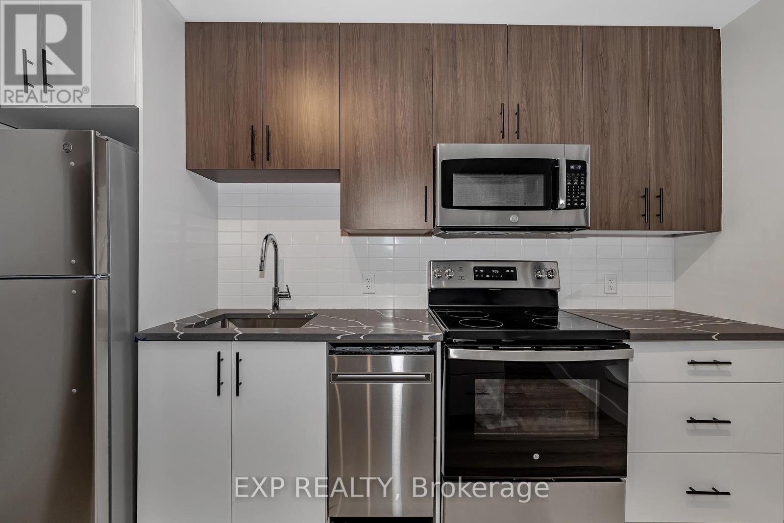 002 - 211 Armstrong Street, Ottawa, Ontario  K1Y 2W3 - Photo 8 - X13041860