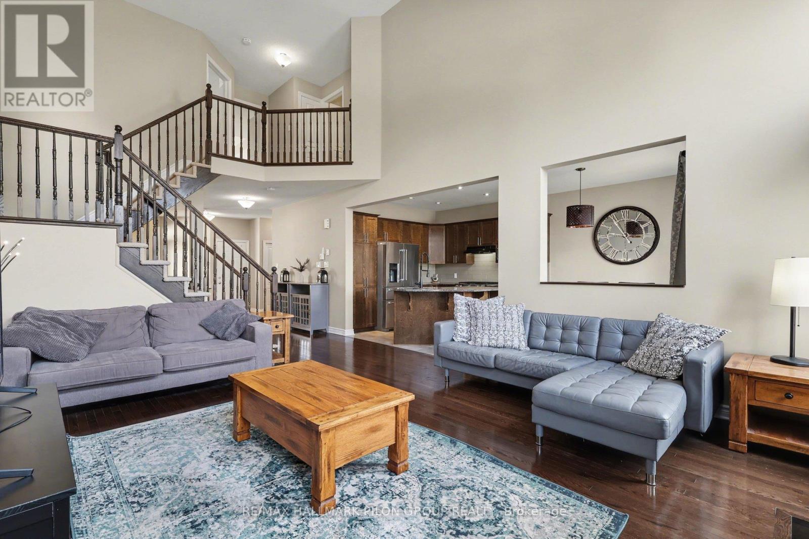 865 Contour Street, Ottawa, Ontario  K1W 0G6 - Photo 3 - X13041964