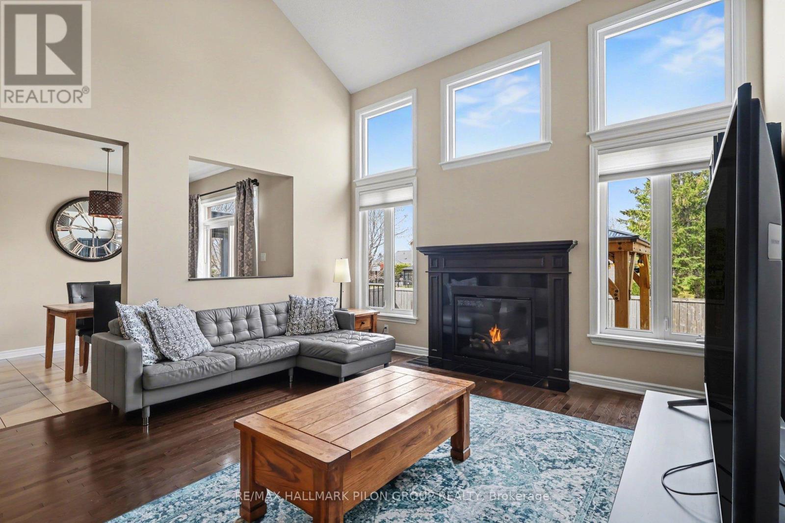 865 Contour Street, Ottawa, Ontario  K1W 0G6 - Photo 5 - X13041964