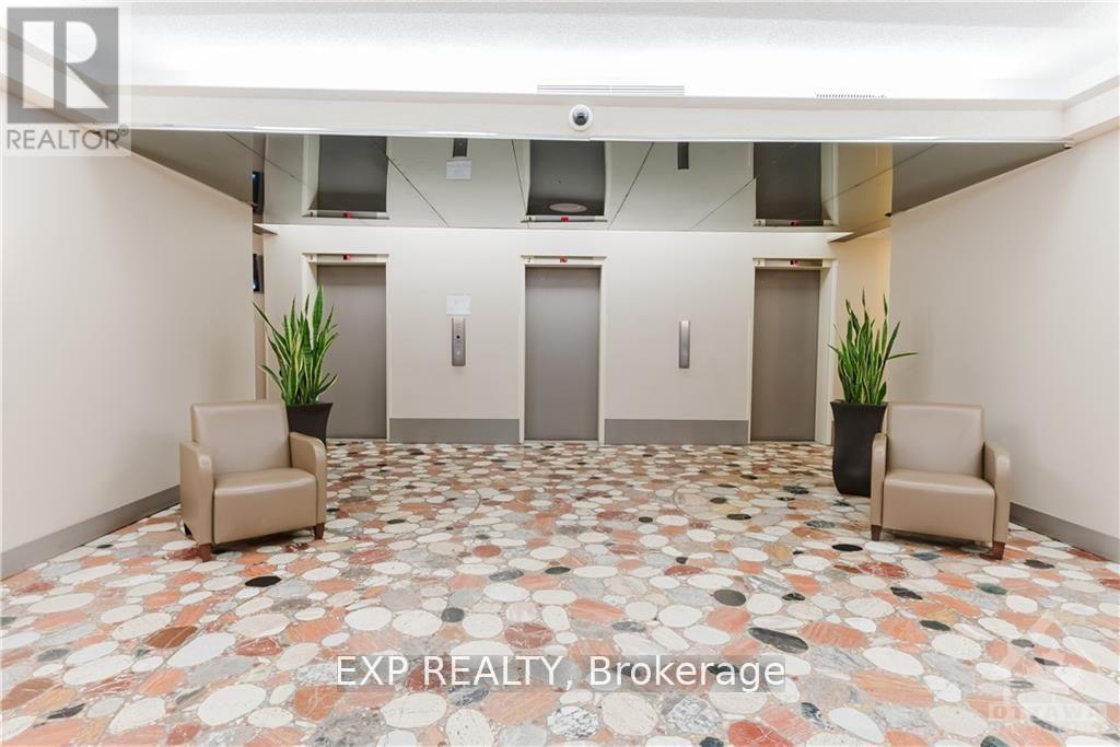 906 - 1785 Frobisher Lane, Ottawa, Ontario  K1G 3T7 - Photo 4 - X13041970