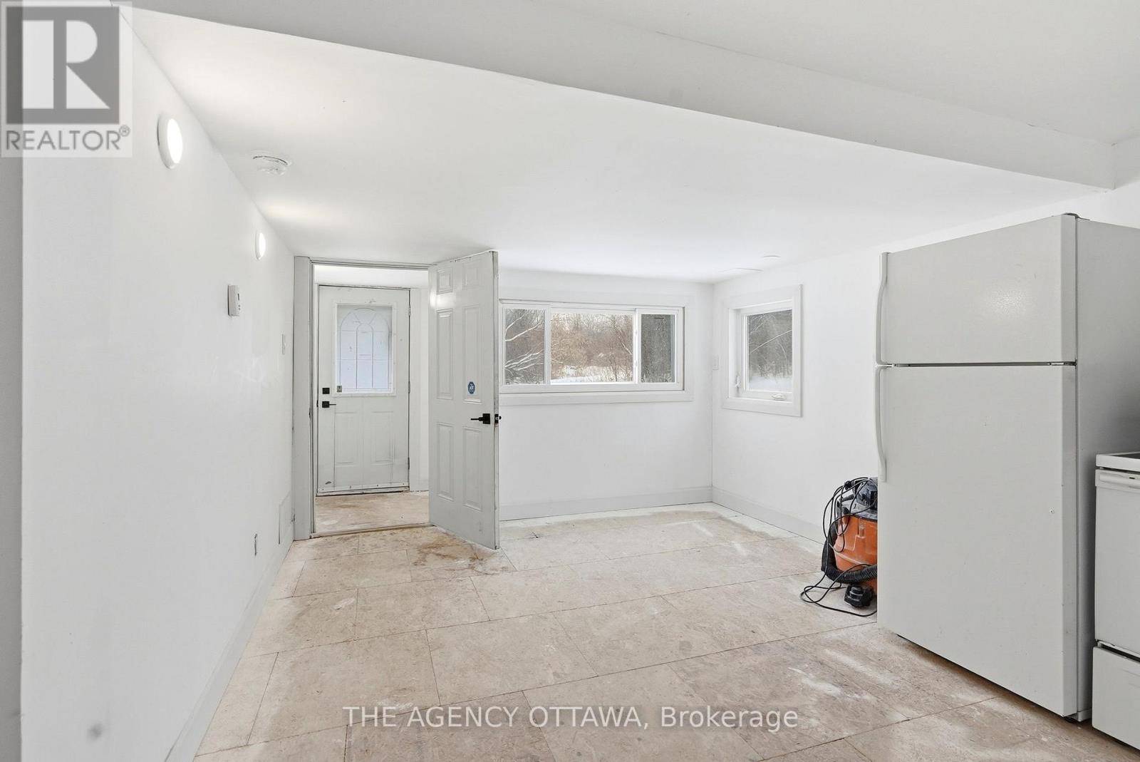 4667 Albion Road, Ottawa, Ontario  K1X 1A4 - Photo 24 - X13041986