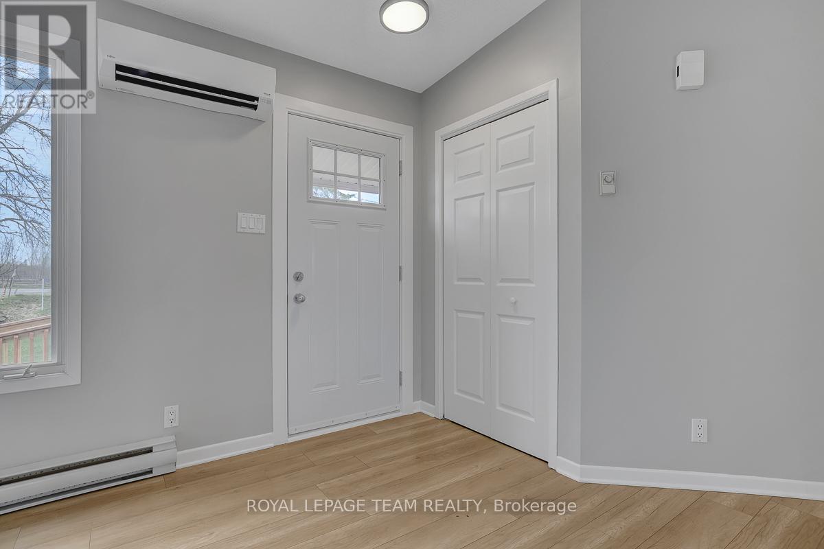 8055 County Rd. 44 Road, Edwardsburgh/cardinal, Ontario  K0E 1X0 - Photo 2 - X13042034