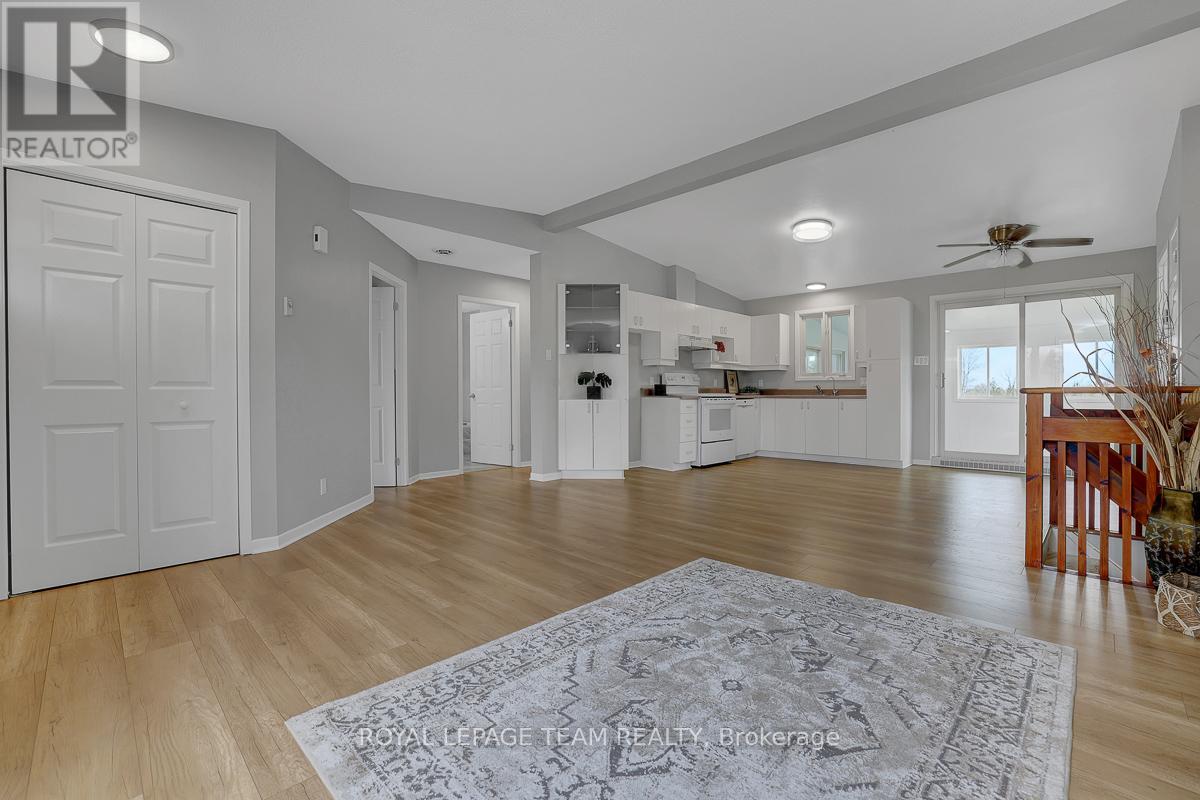 8055 County Rd. 44 Road, Edwardsburgh/cardinal, Ontario  K0E 1X0 - Photo 5 - X13042034