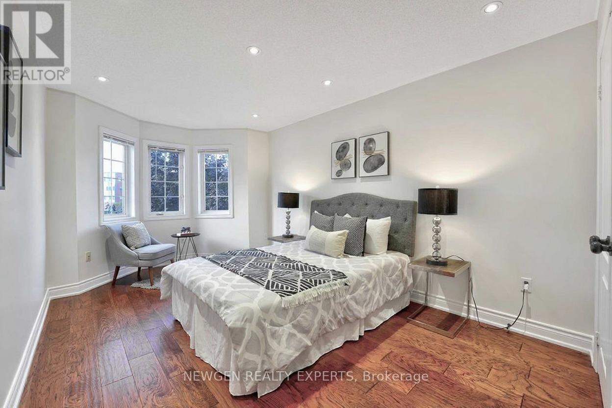 Upper - 68 Root Crescent E, Ajax, Ontario  L1T 4M3 - Photo 17 - E12701290