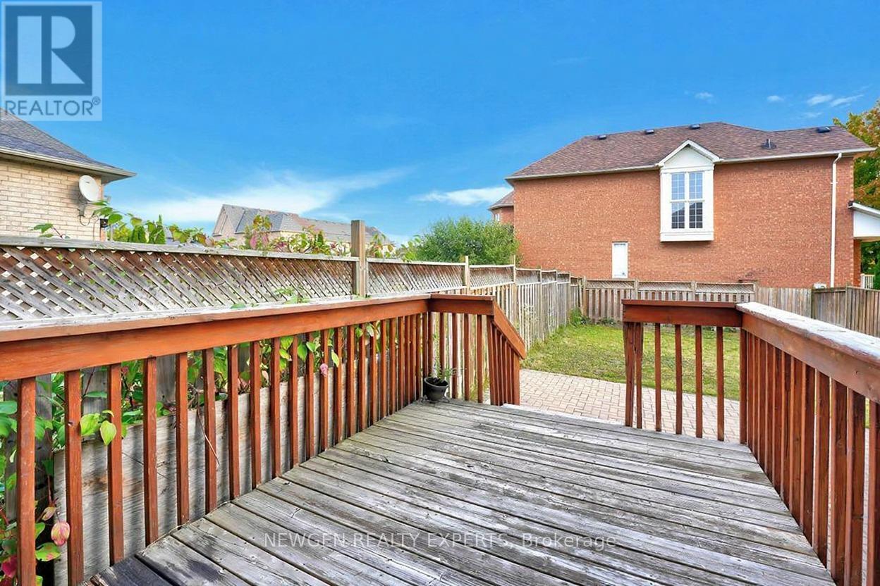 Upper - 68 Root Crescent E, Ajax, Ontario  L1T 4M3 - Photo 28 - E12701290