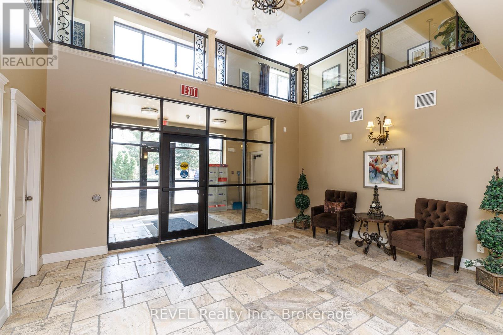 212 - 2799 St. Paul Avenue, Niagara Falls, Ontario  L2J 2L3 - Photo 5 - X13041796