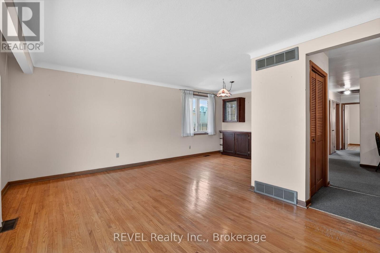 15 Woodgate Drive, Welland, Ontario  L3C 3H5 - Photo 8 - X13041824