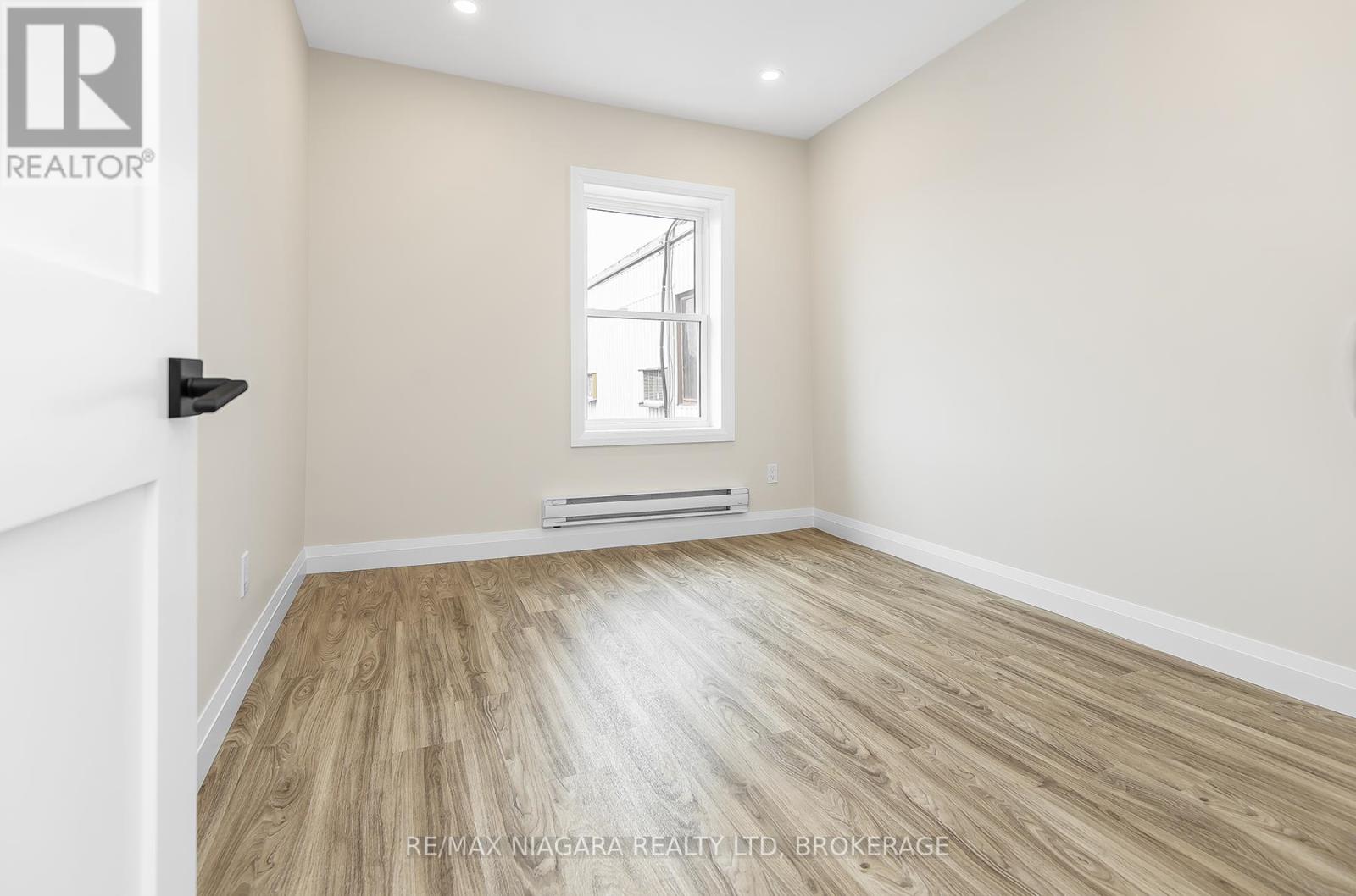 Unit 2 - 264 West Street, Port Colborne, Ontario  L3K 4E4 - Photo 10 - X13041890