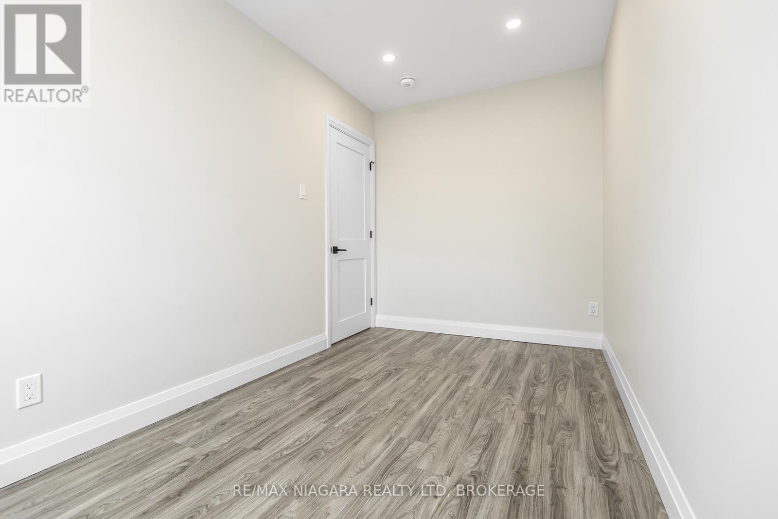 Unit 1 - 264 West Street, Port Colborne, Ontario  L3K 4E4 - Photo 11 - X13041894