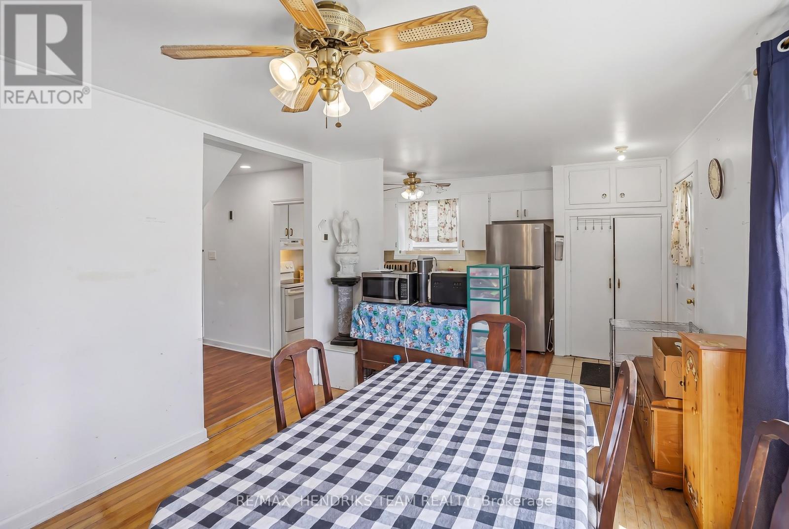 5407 Menzie Street, Niagara Falls, Ontario  L2E 2V7 - Photo 6 - X13041982